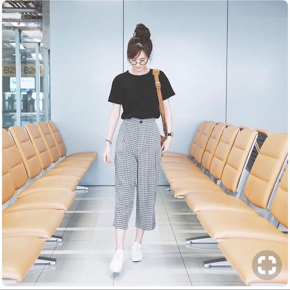 運動鞋　嬌小女孩